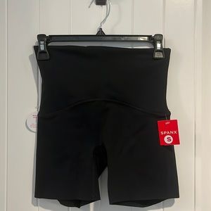 Spanx 5” Booty Boost Shorts